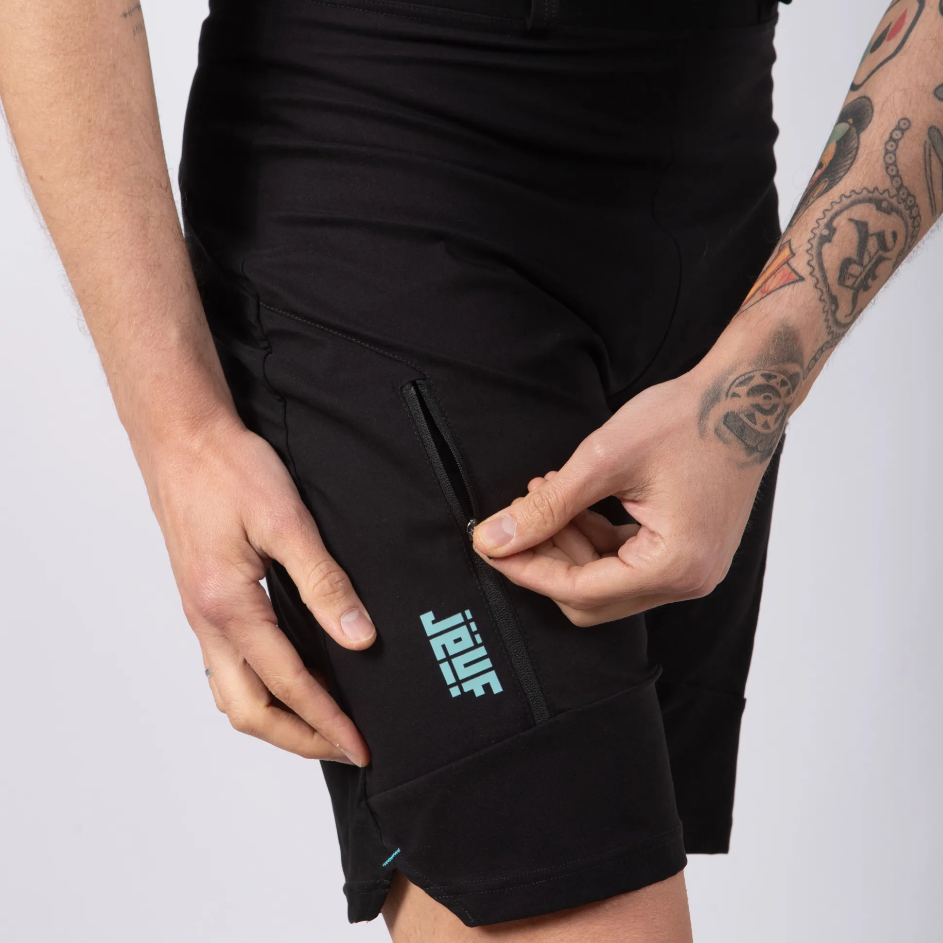 Baggy Jëuf Pro Gravel con fondello - Nero