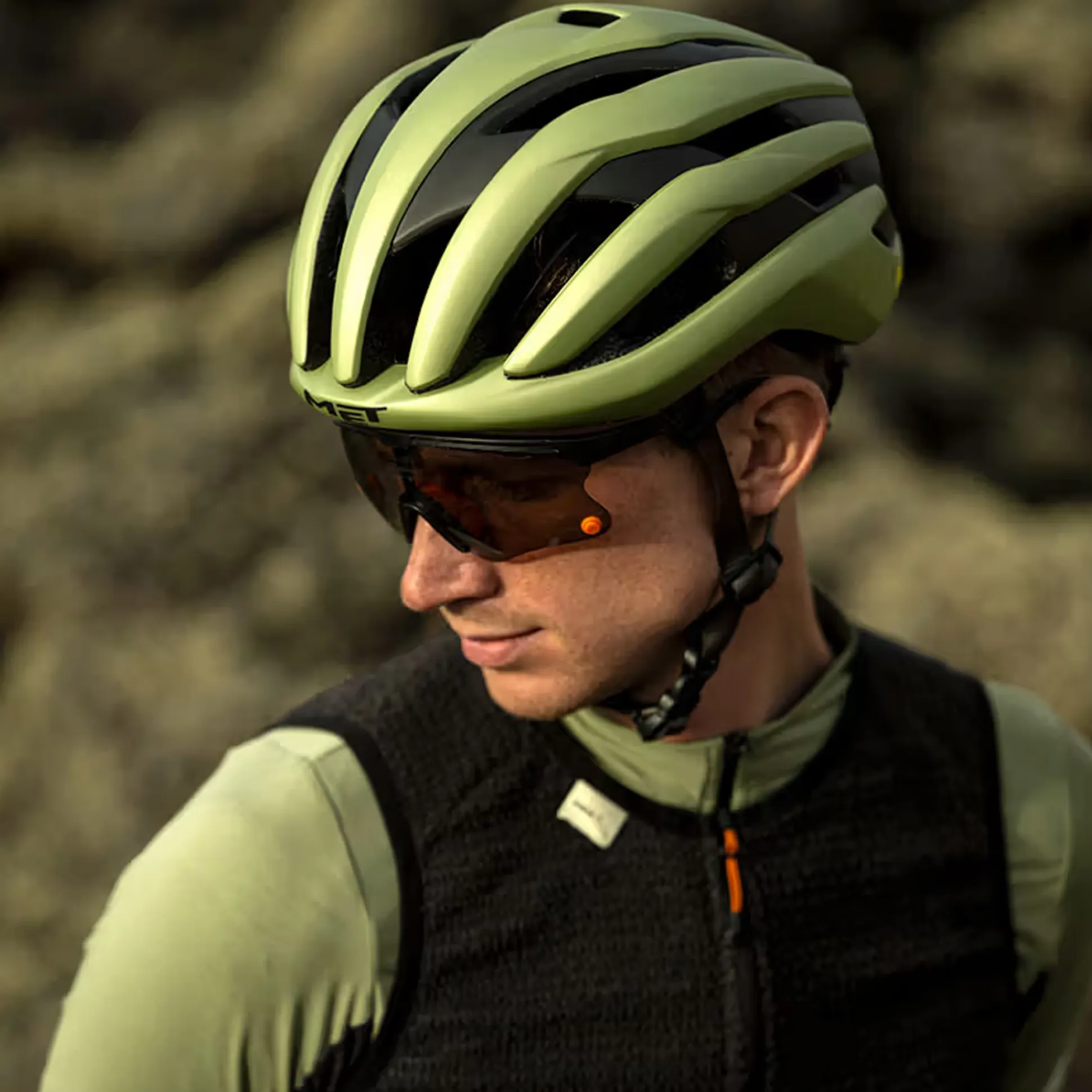 Casco Met Trenta Mips Wander Gravel - Verde opaco