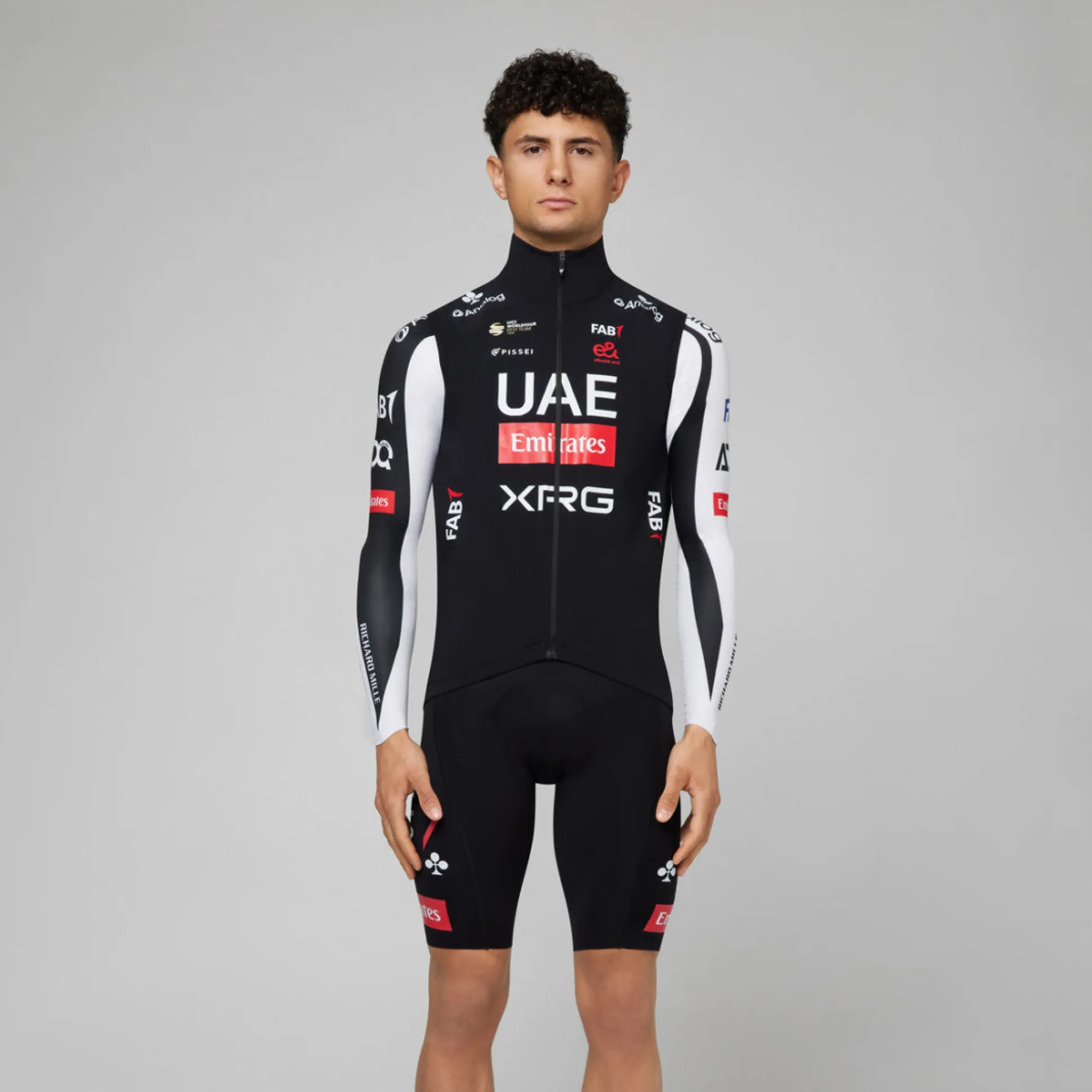 Gilet Pissei UAE Team Emirates - XRG 2026 Bufera