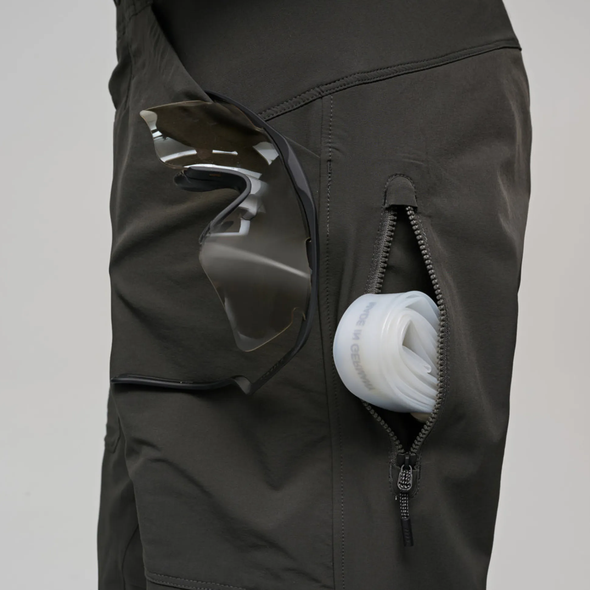 Pantaloni Maap Alt_Road - Grigio