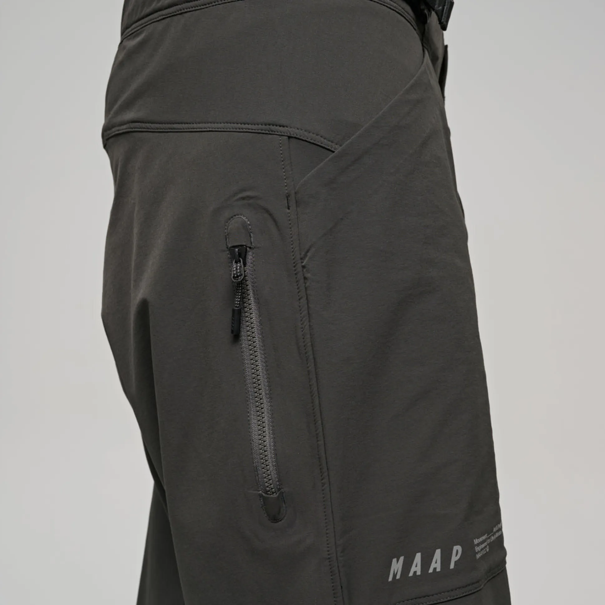 Pantaloni Maap Alt_Road - Grigio