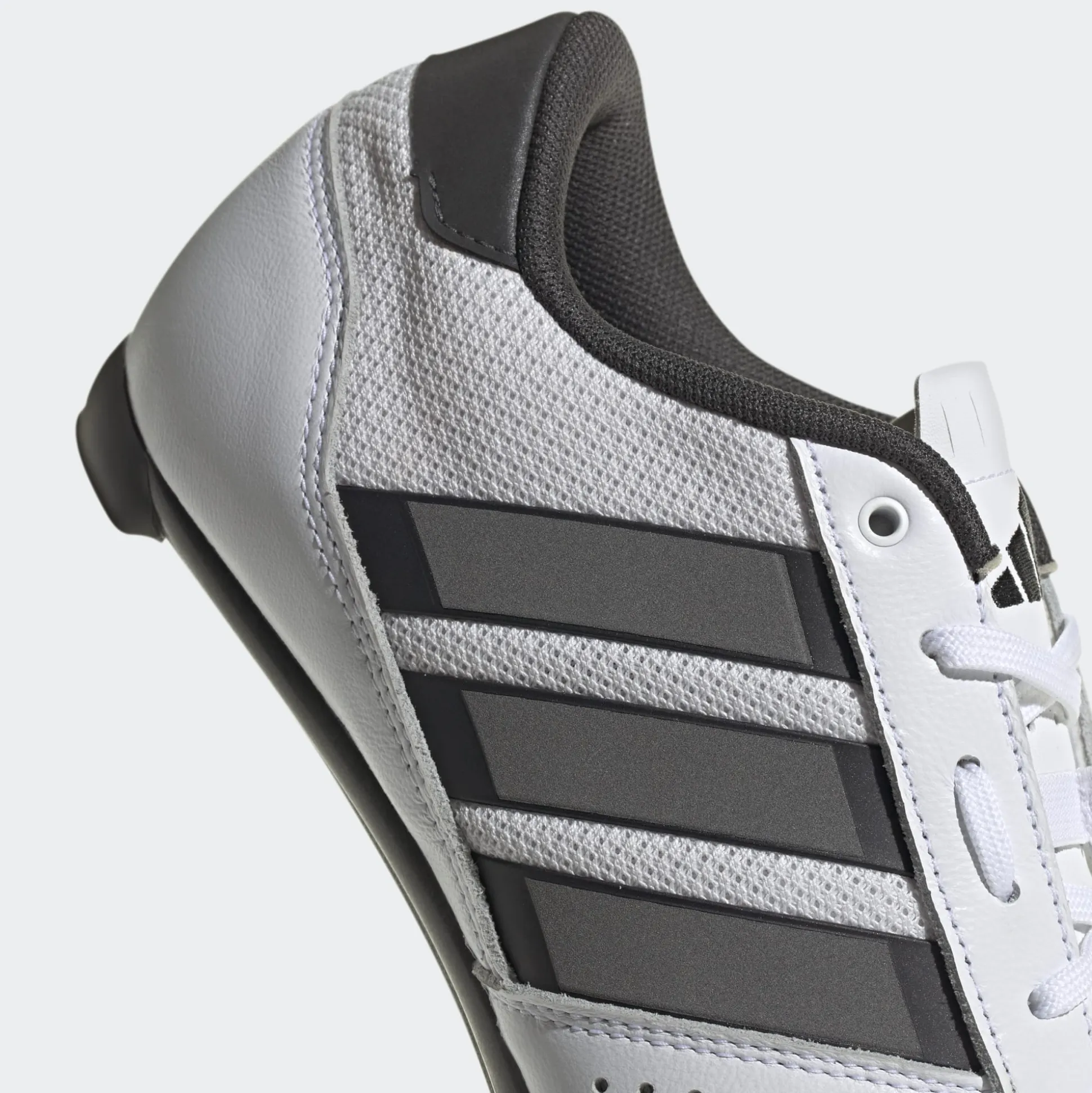Scarpe Adidas Heritage Road - Bianco