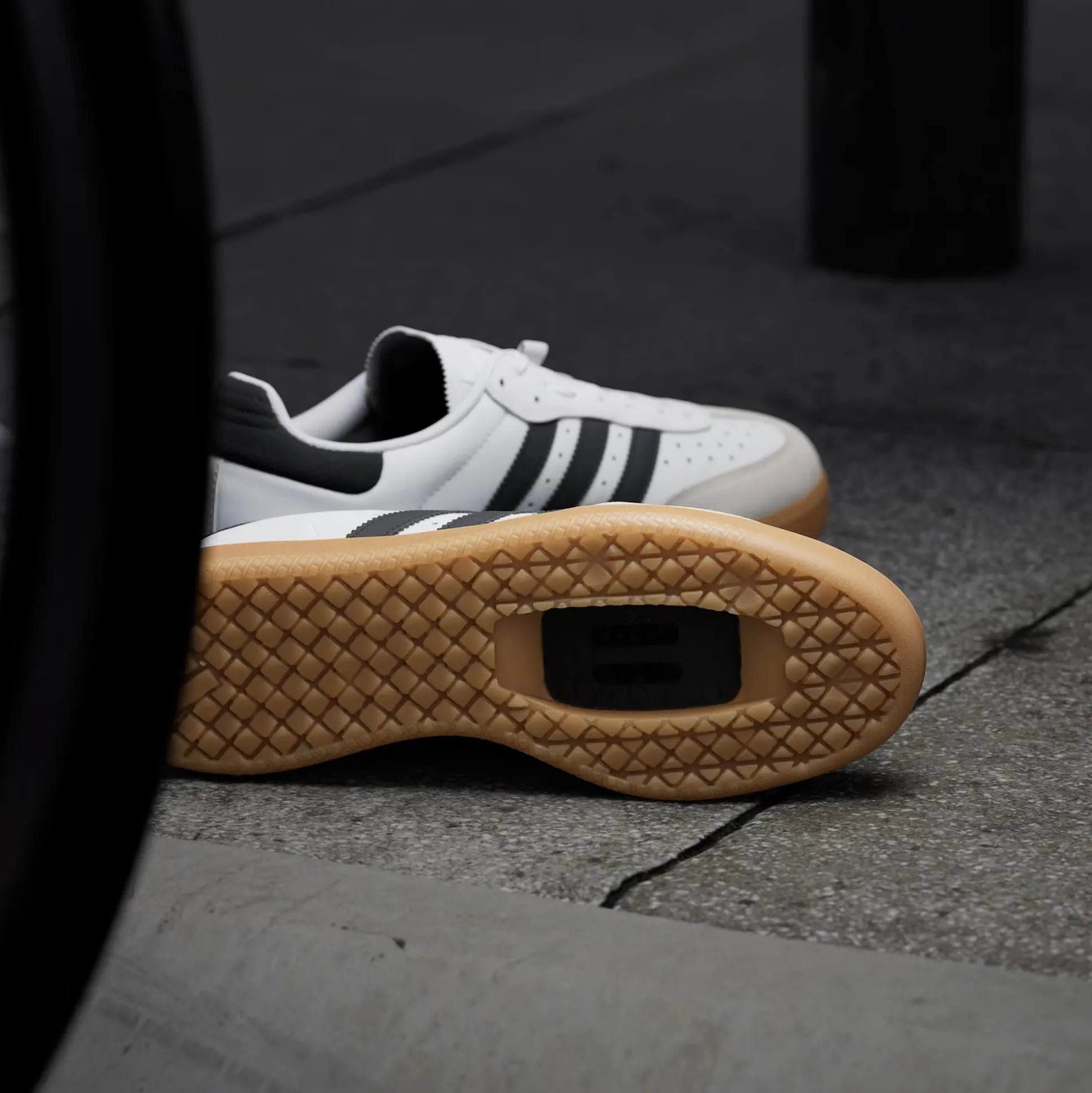 Scarpe Adidas Velosamba Leather - Bianco nero