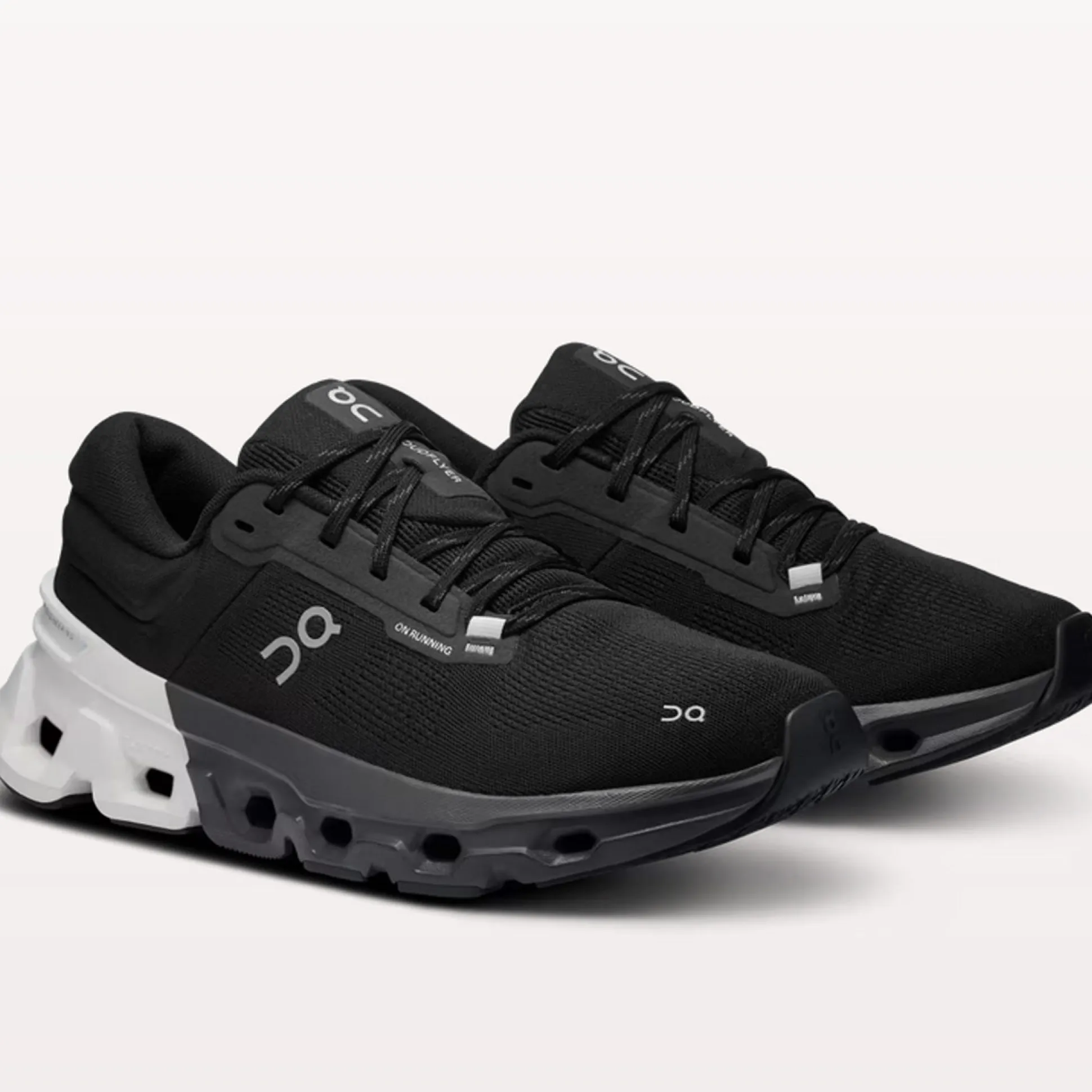 Scarpe On Cloudflyer 5 - Nero bianco
