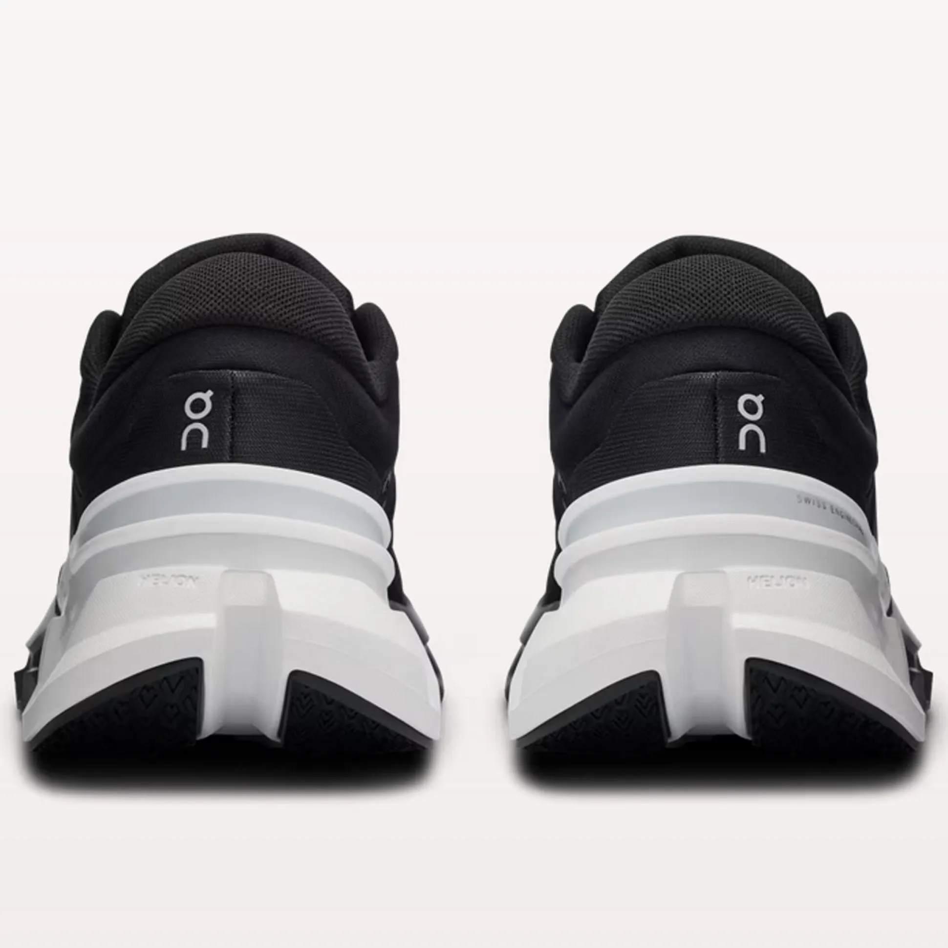 Scarpe On Cloudflyer 5 - Nero bianco
