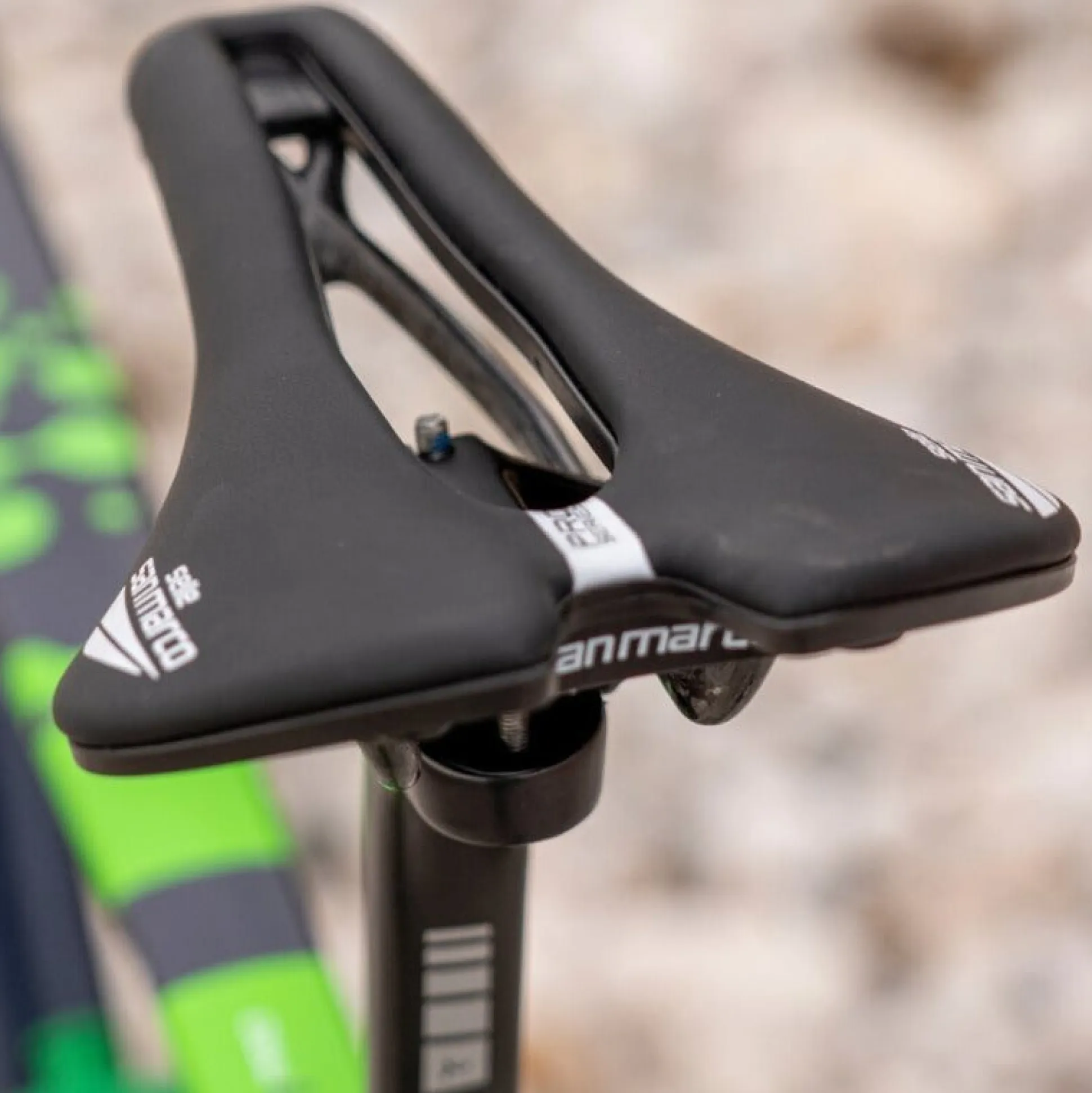 Sella San Marco Aspide Short Carbon FX - Pro Series
